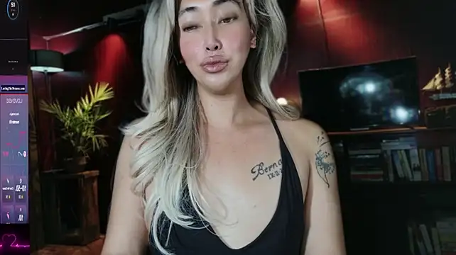 prettybushy's Webcam Show