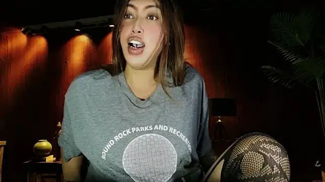 prettybushy – Kamerová šou
