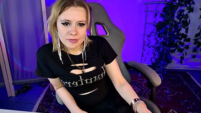 Kumiho_7777 Adlı Modelin Web Kamerası Şovu