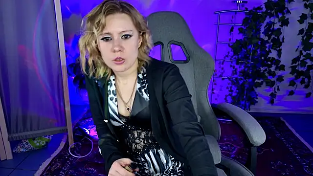 Kumiho_7777's Live XXX Chat