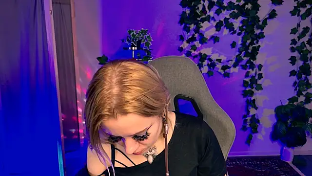 Kumiho_7777's Webcam Show