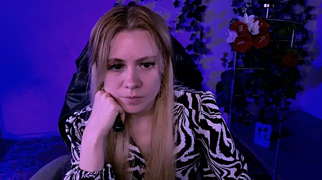 Kumiho_7777's Live XXX Chat