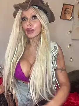 Show modela pammybarbwire na web-kameri