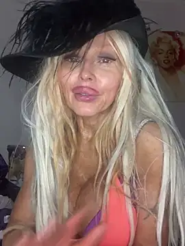 pammybarbwire's Webcam Show