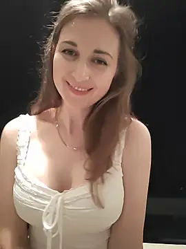 irresistibelle's Live XXX Chat