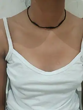 Živá chatovací místnost Cute_Naira6