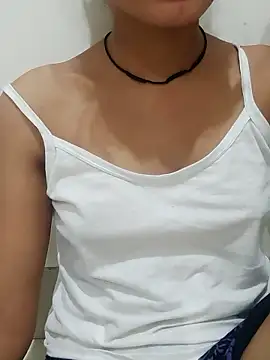 Cute_Naira6 webkamerás műsora