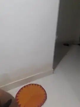 Cute_Naira6 Adlı Modelin Canlı Sohbet Odası