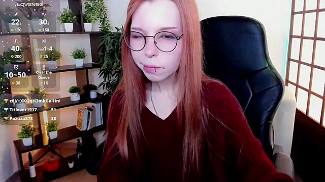 Star_Tarra Show in webcam