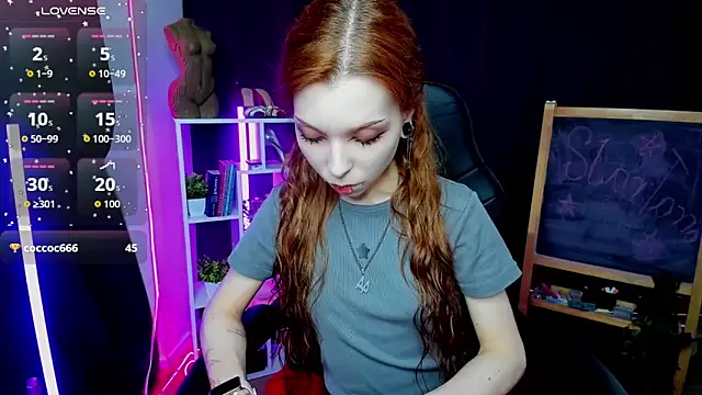 Star_Tarra Chat XXX live