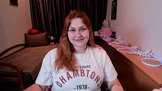 NoraLiin – Naživo XXX chat