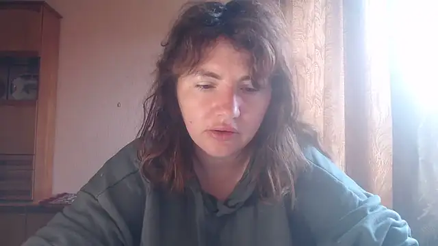 AlinaxJames élő XXX-chatje