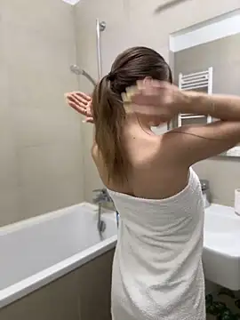 Mira_Luna Ruang Obrolan Langsung