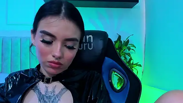 isabella_hv's Live XXX Chat