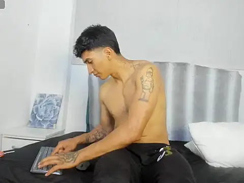 Zayn_Moretti's Webcam Show