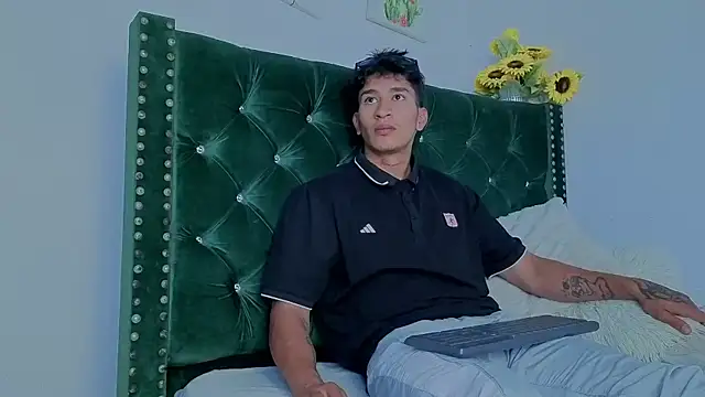 Zayn_Moretti's Webcam Show