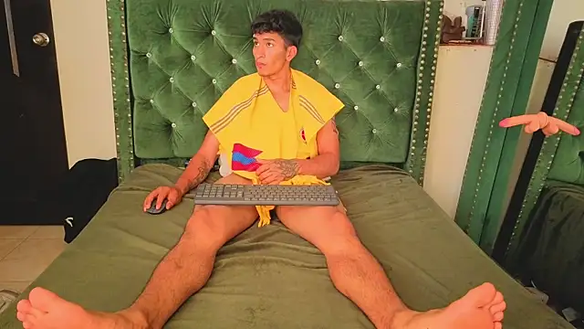 Zayn_Moretti Show in webcam