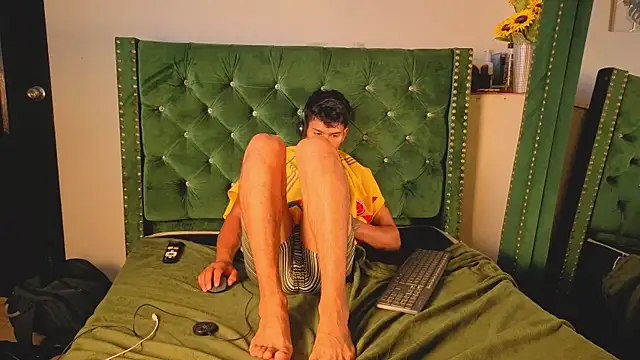 Show modela Zayn_Moretti na web-kameri