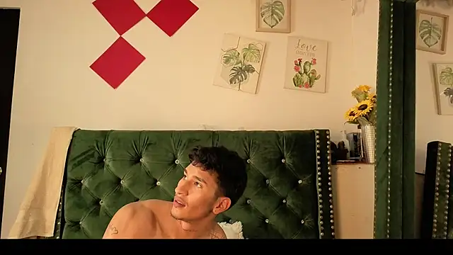 Zayn_Moretti Pertunjukan Webcam