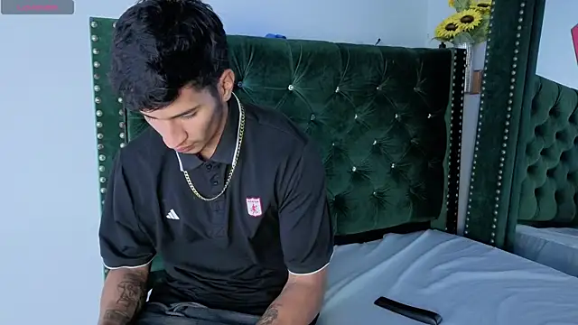 Zayn_Moretti's Live XXX Chat
