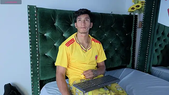 Chat XXX ao vivo de Zayn_Moretti
