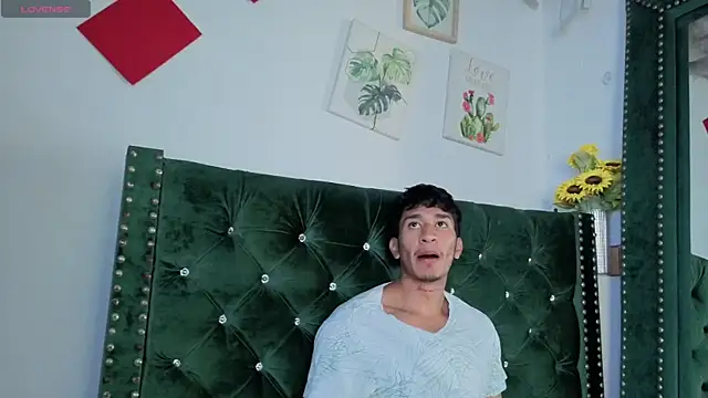 Zayn_Moretti Adlı Modelin Canlı XXX Sohbeti