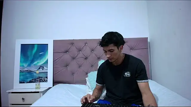 Zayn_Moretti's Webcam Show