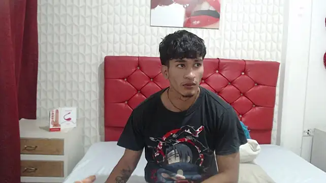 Zayn_Moretti Pertunjukan Webcam