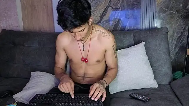 Zayn_Moretti Pertunjukan Webcam