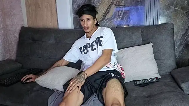 Zayn_Moretti Pertunjukan Webcam
