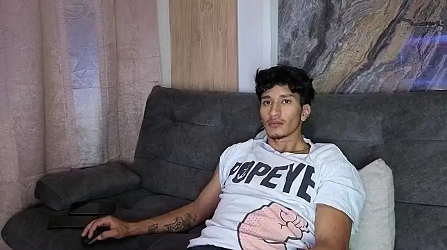 Zayn_Moretti Pertunjukan Webcam