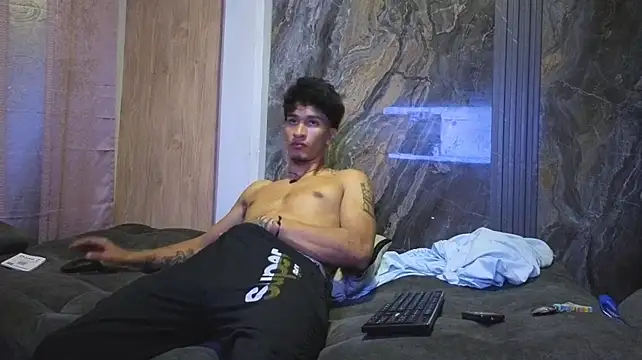 Zayn_Moretti Adlı Modelin Web Kamerası Şovu