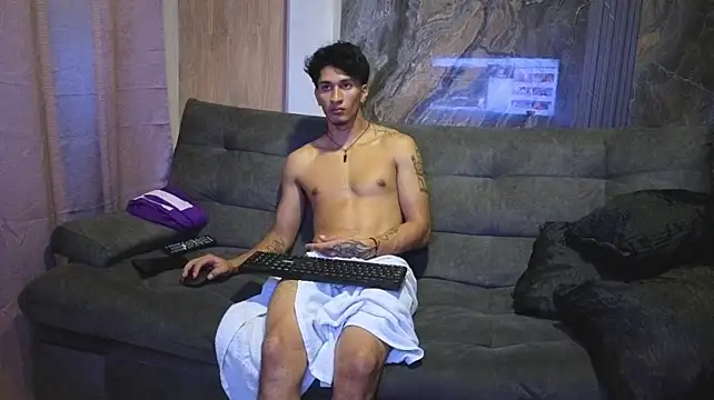 Zayn_Moretti élő XXX-chatje