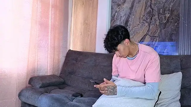 Zayn_Moretti élő XXX-chatje