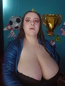 Lena_black_のライブXXXチャット