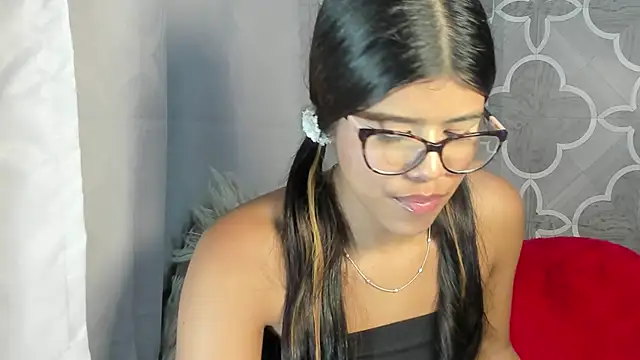 SidneyBrown1 – Live XXX-chat