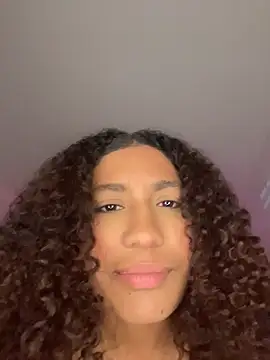 Daphnne_Curly Live XXX-chat