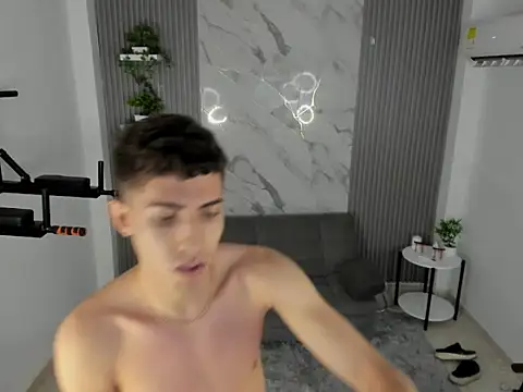 anthony_hott Show Webcam