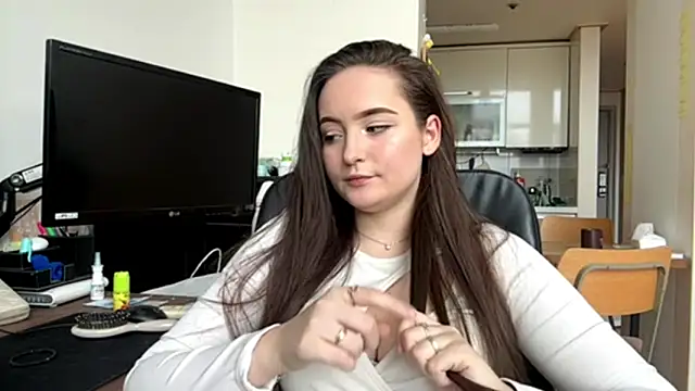 Emilly_Cart's Live XXX Chat