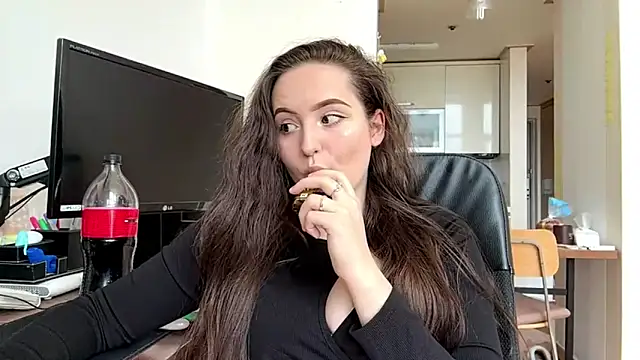 Show de Emilly_Cart na webcam