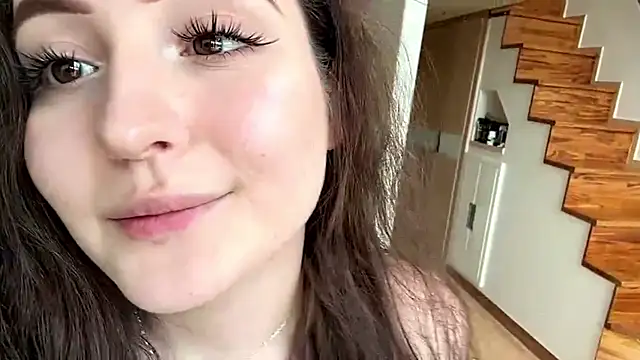 Emilly_Cart Pertunjukan Webcam
