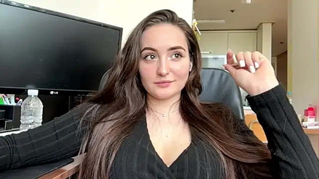 Emilly_Cart Live XXX-chat
