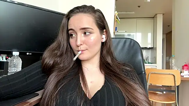 Emilly_Cart's Live Sex Cam Show