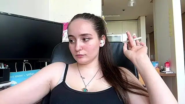 Emilly_Cart's Webcam Show