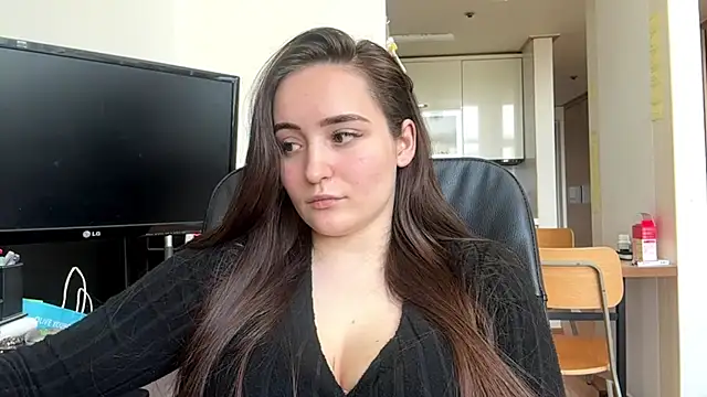 Živý XXX chat Emilly_Cart