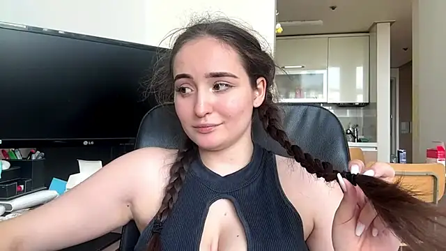 Emilly_Cart Chat XXX in diretta