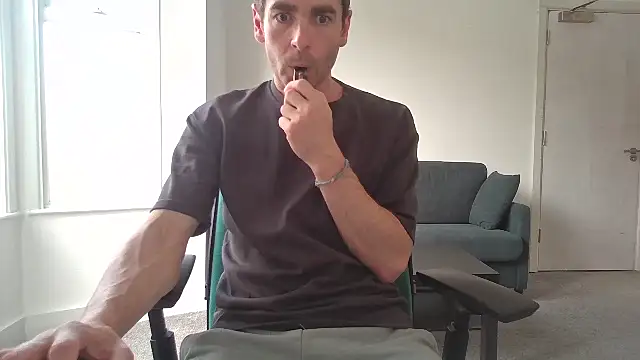 Webkamerová show frenchbdmaninlondon