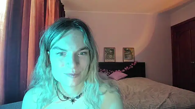 milliKira006 Adlı Modelin Web Kamerası Şovu
