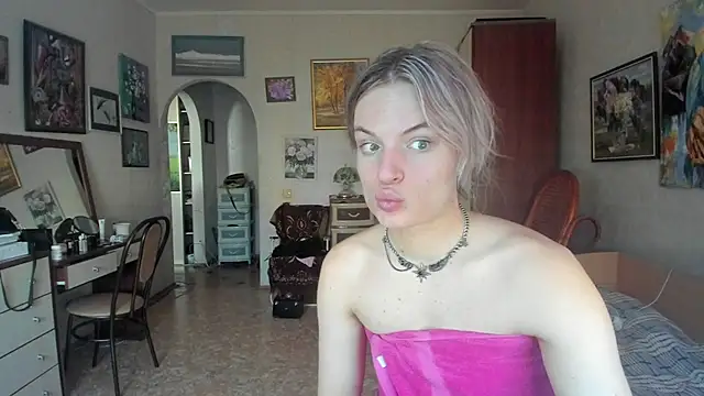 milliKira006 Adlı Modelin Web Kamerası Şovu