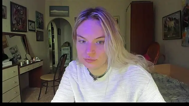 milliKira006 Adlı Modelin Web Kamerası Şovu